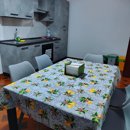 Relax In The Three Colli House In Montemesola