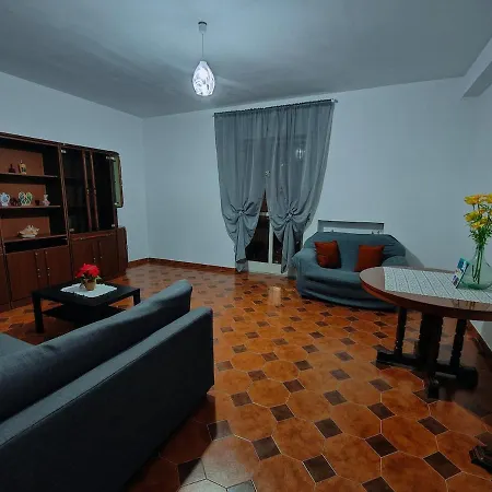 Relax In The Three Colli House In