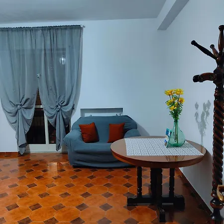 Relax In The Three Colli House In